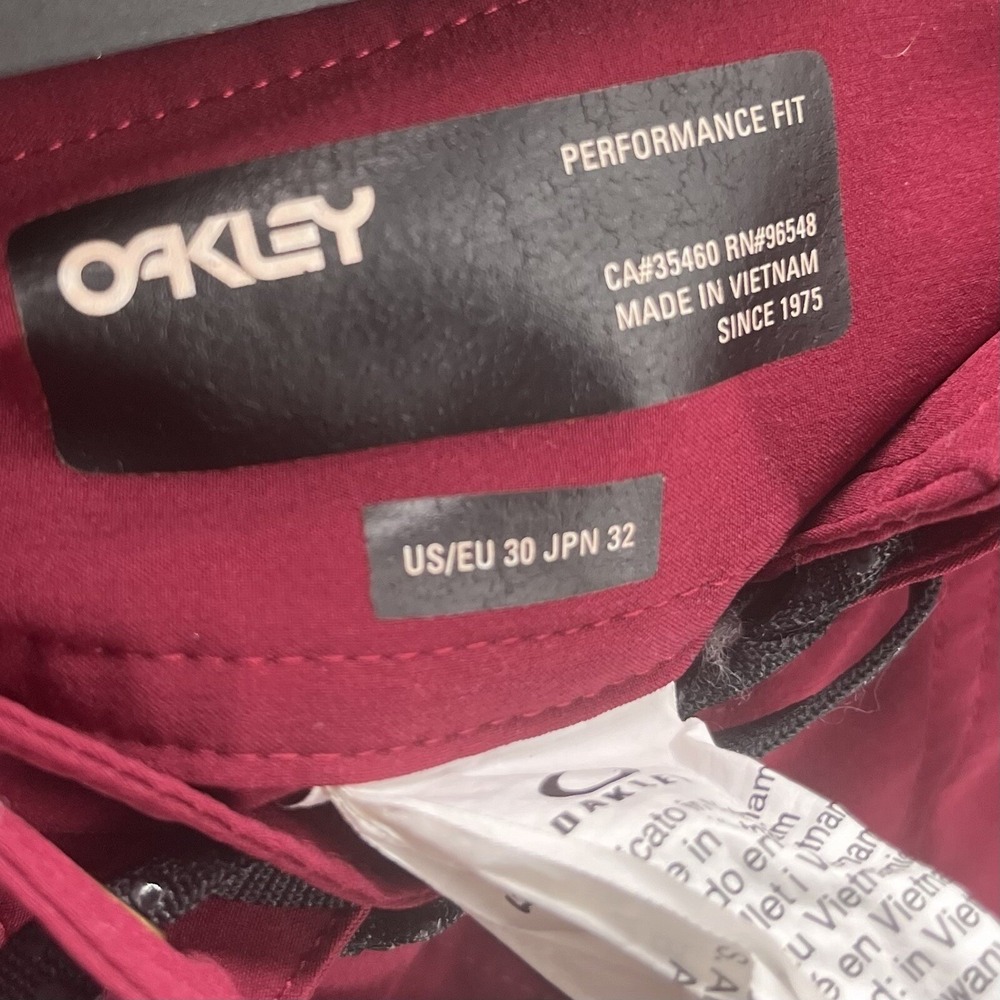 Oakley Swim Trunks Mens Maroon Performance Fit Surf Board Shorts Beach Surfing - Picture 5 of 8